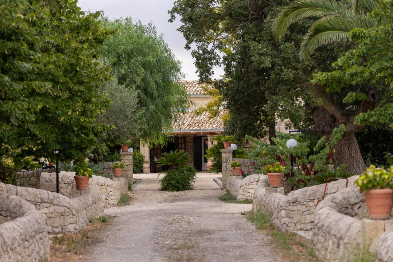 Casale Della Contea Casa de hóspedes Modica Exterior foto