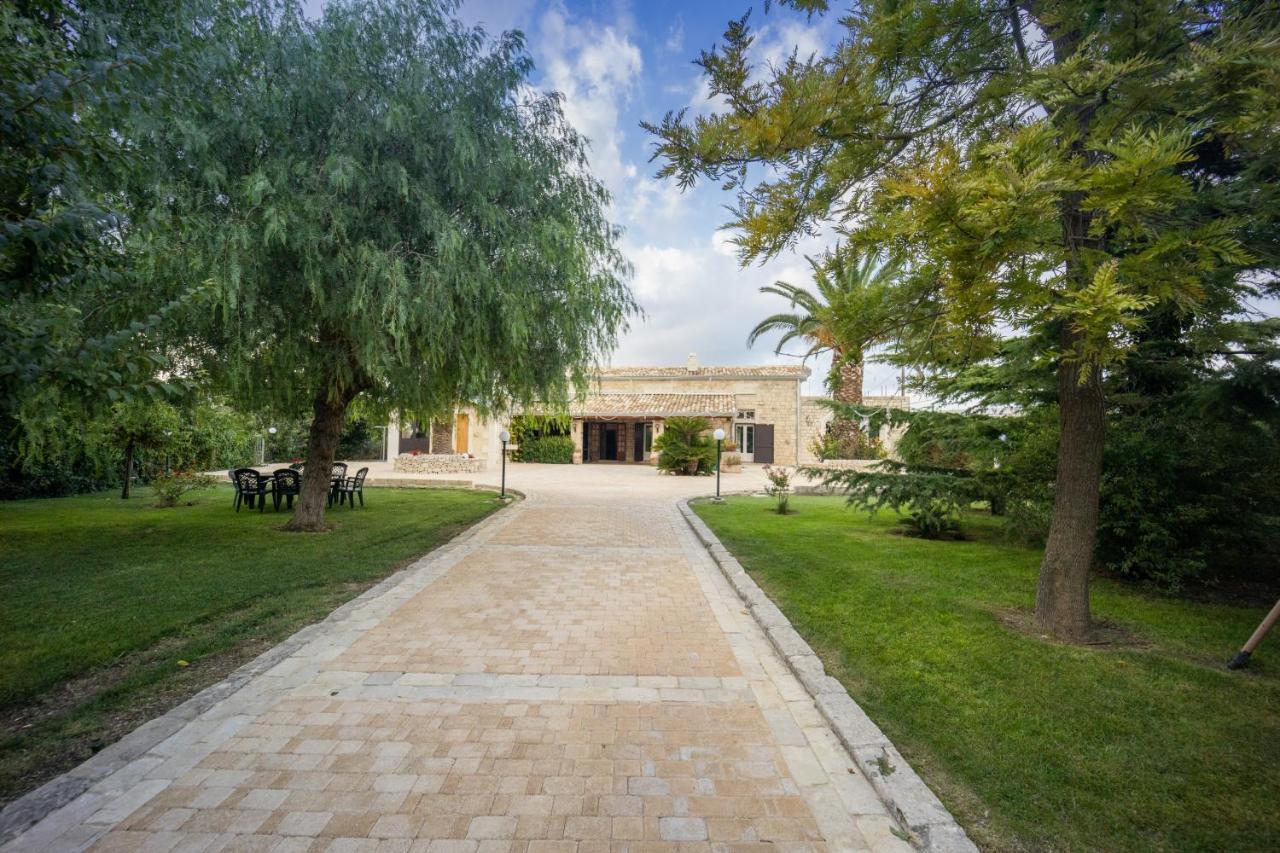 Casale Della Contea Casa de hóspedes Modica Exterior foto